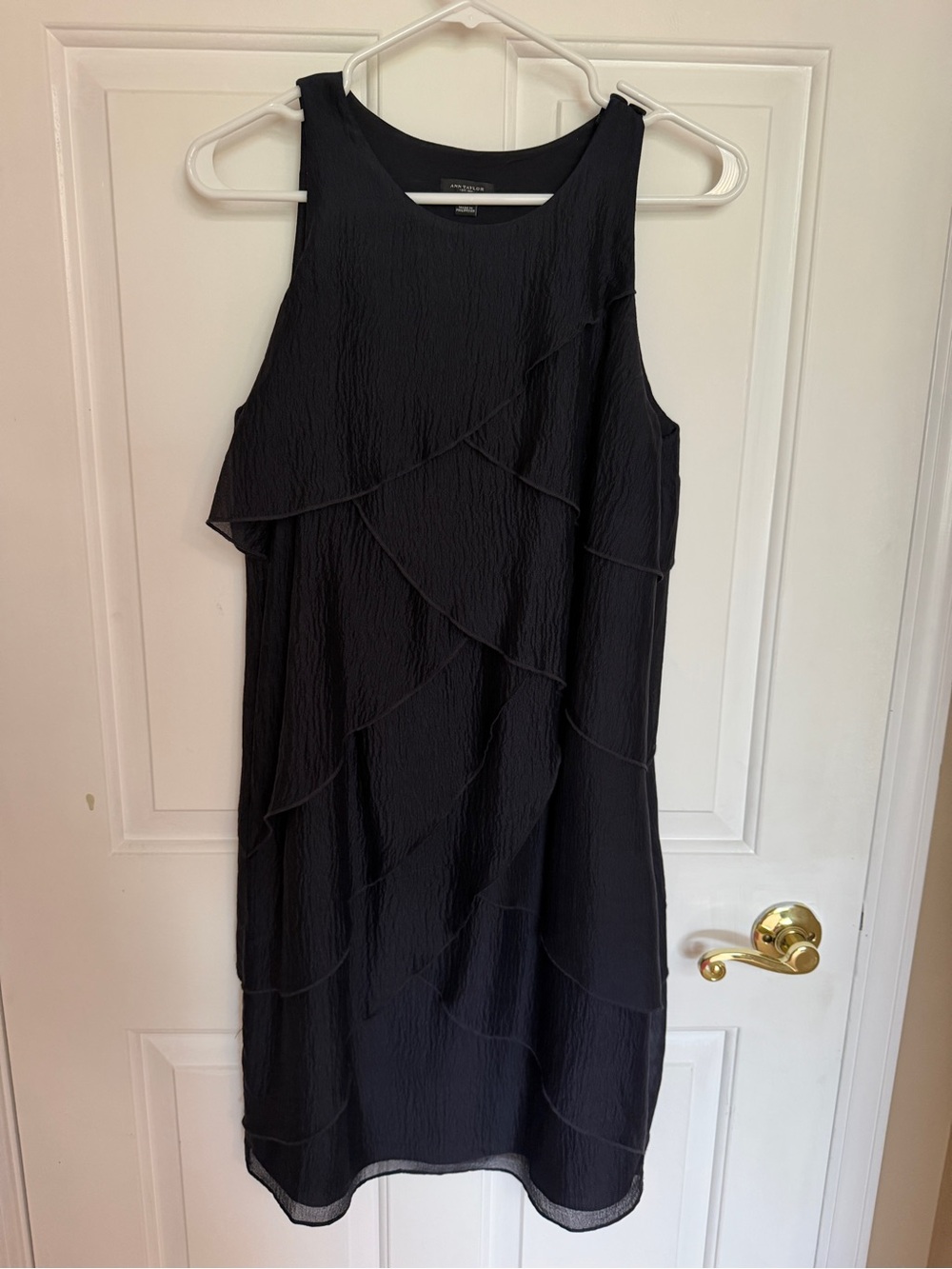 🩷 Ann Taylor Elegant Dark Navy Sleeveless Tiered Midi Dress size 6
